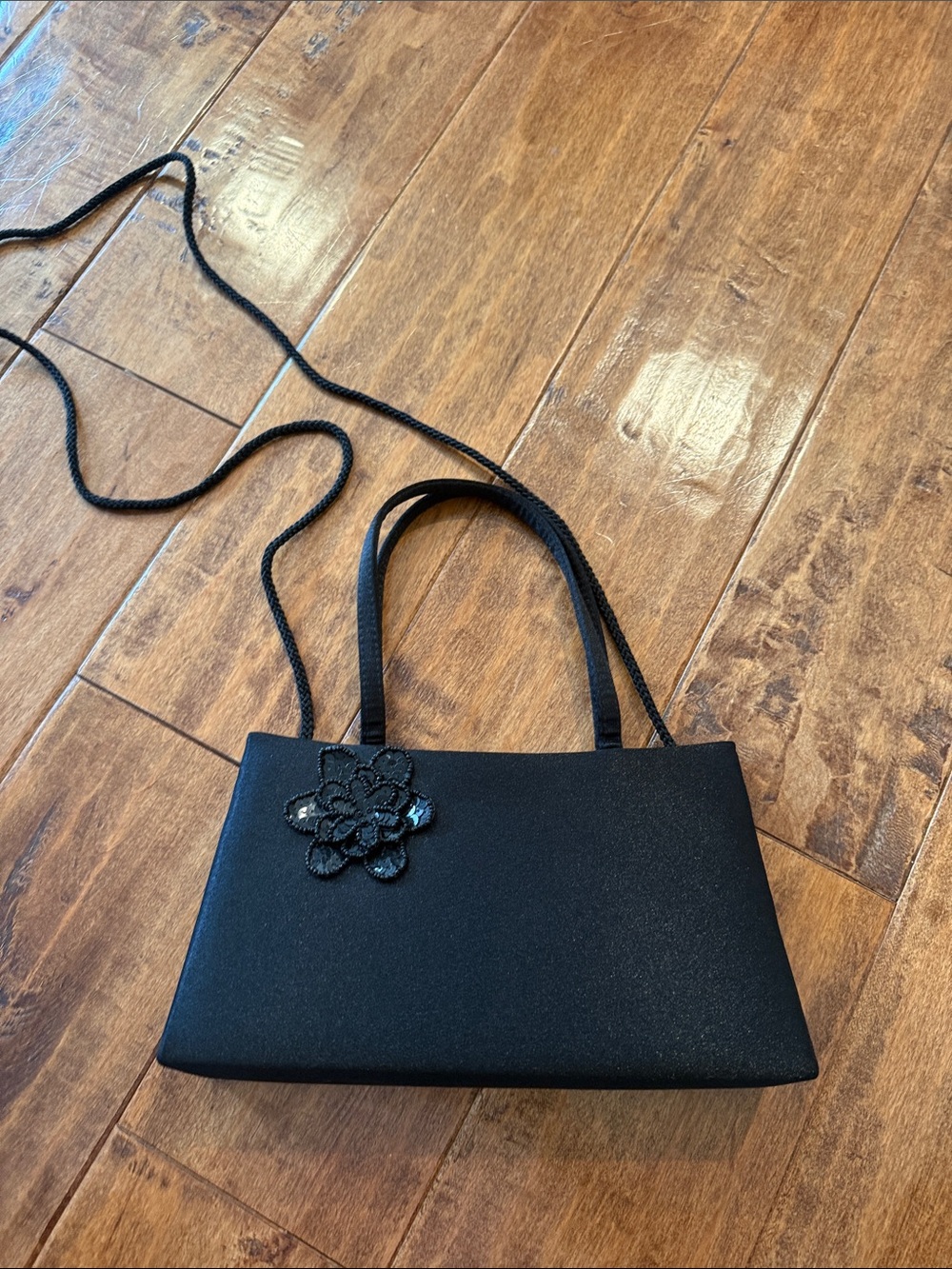 Elegant Black Evening Clutch with Floral Applique